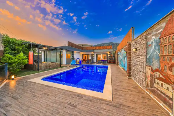 Villa Simirna Şeftali