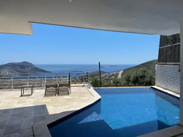 Villa Papaya Çıra