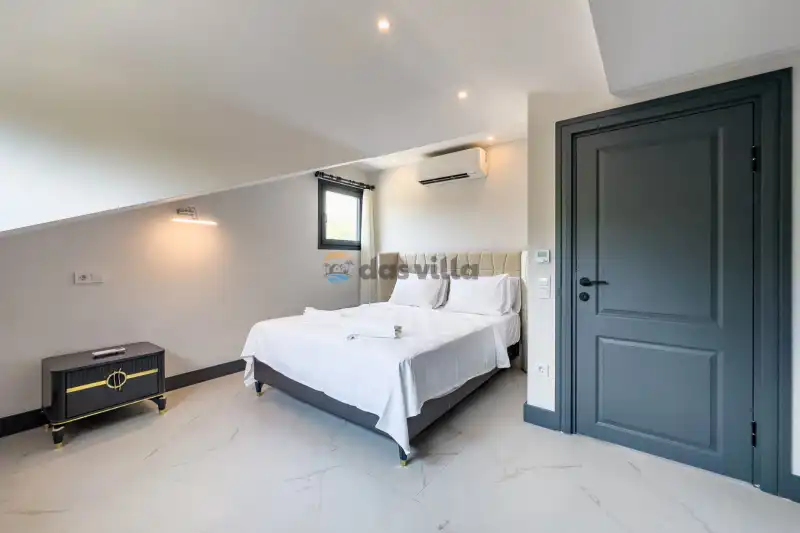 2. Bedroom