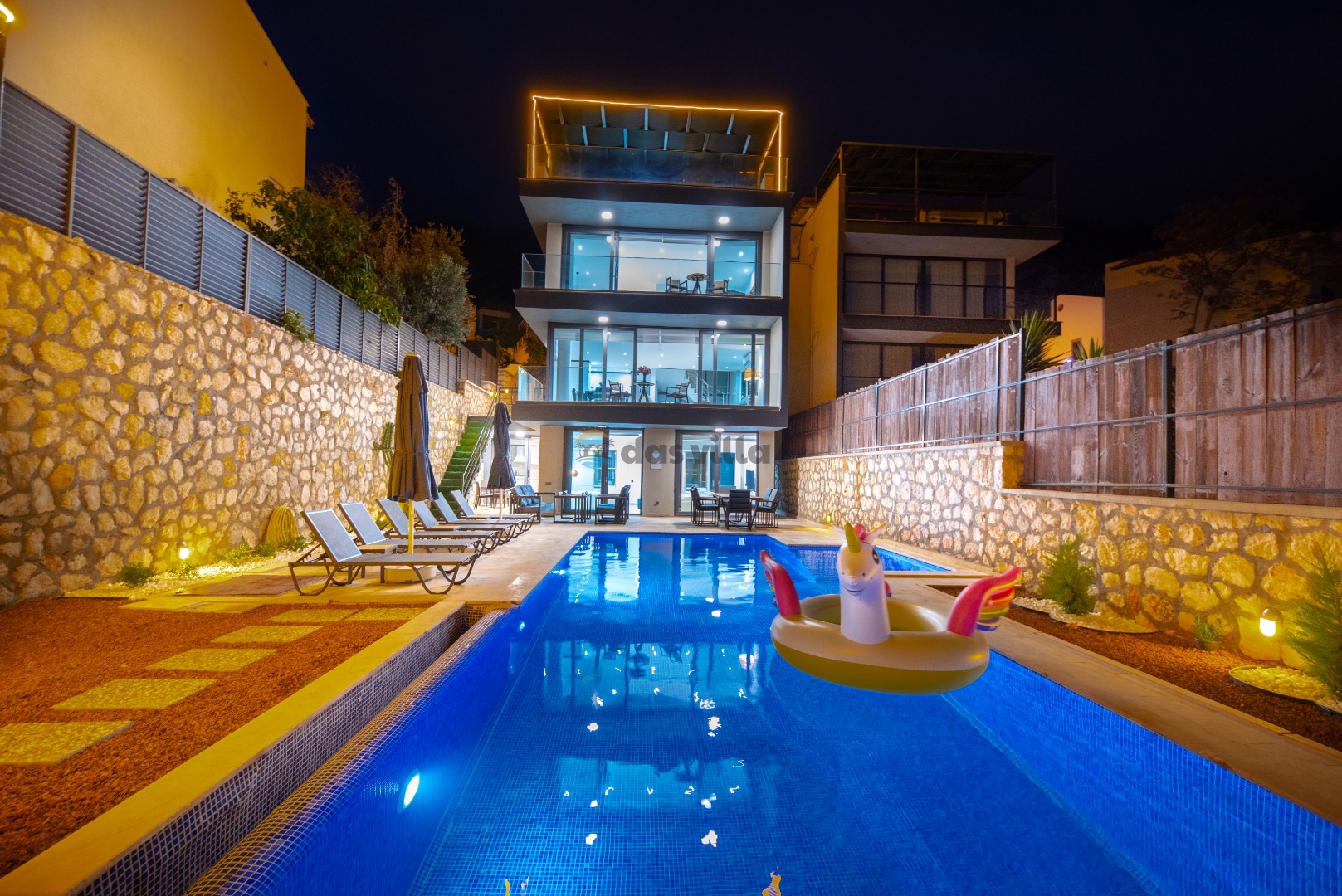 Villa City Of The Night