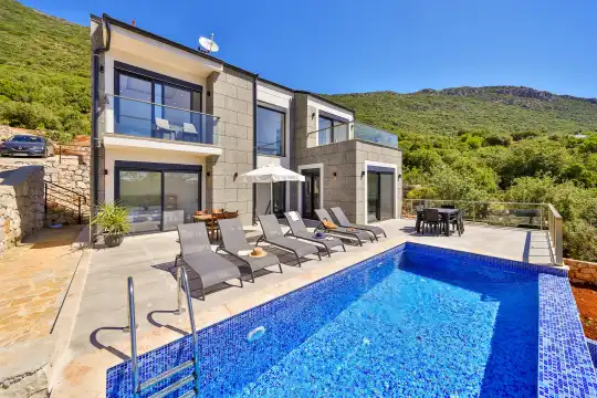 Villa Contento A