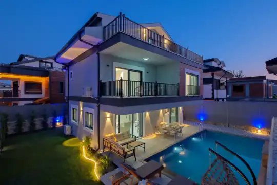 Villa White Day 2 Seydikemer