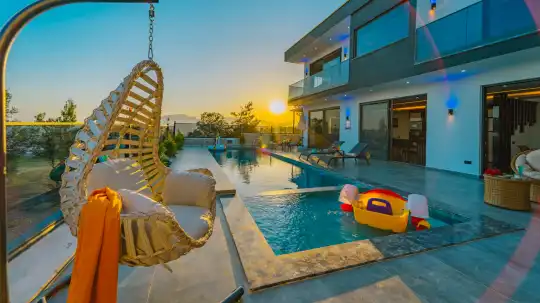 Villa Water Moon
