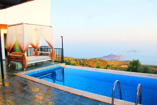 Villa Poolsuit 2