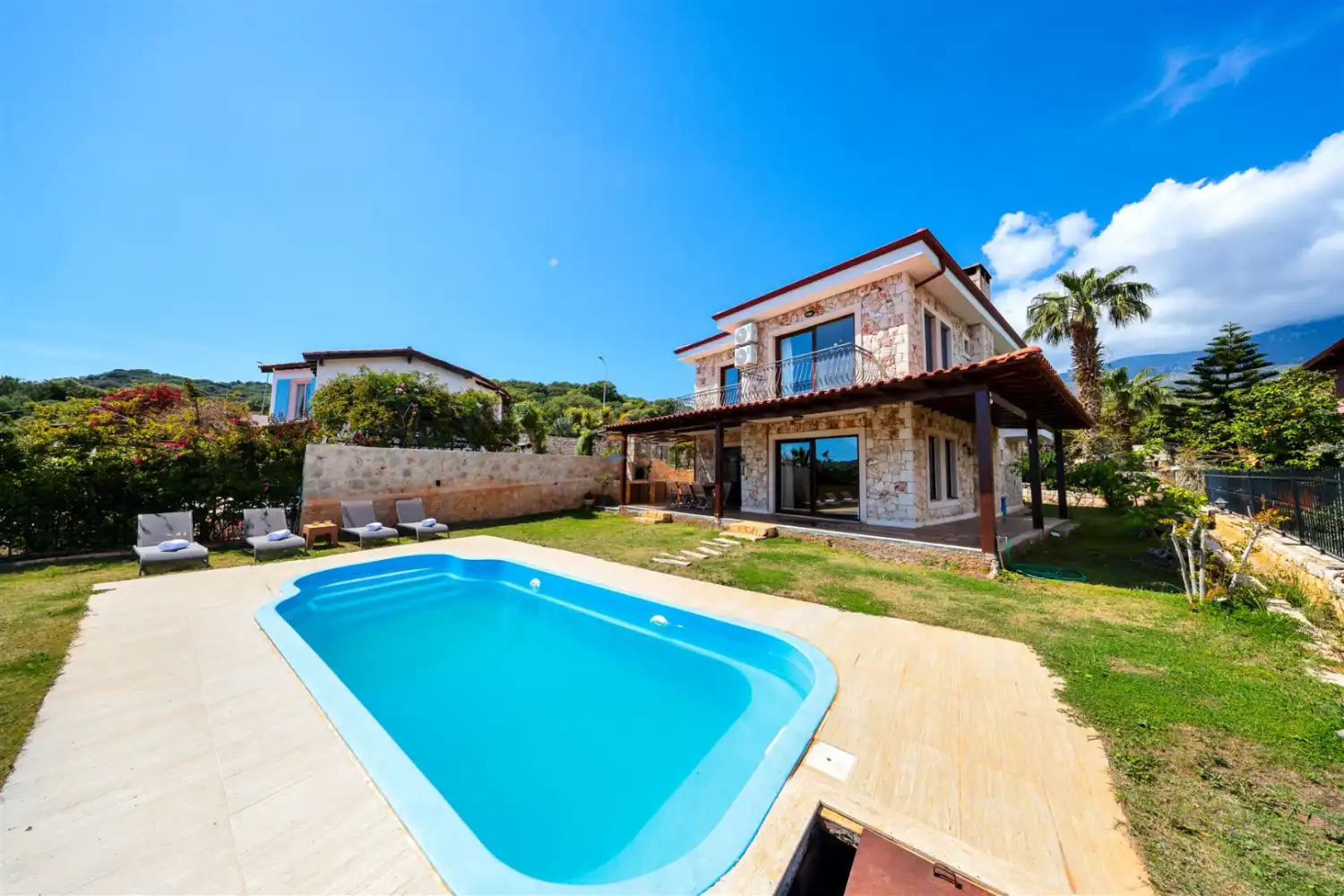 Villa Meiza