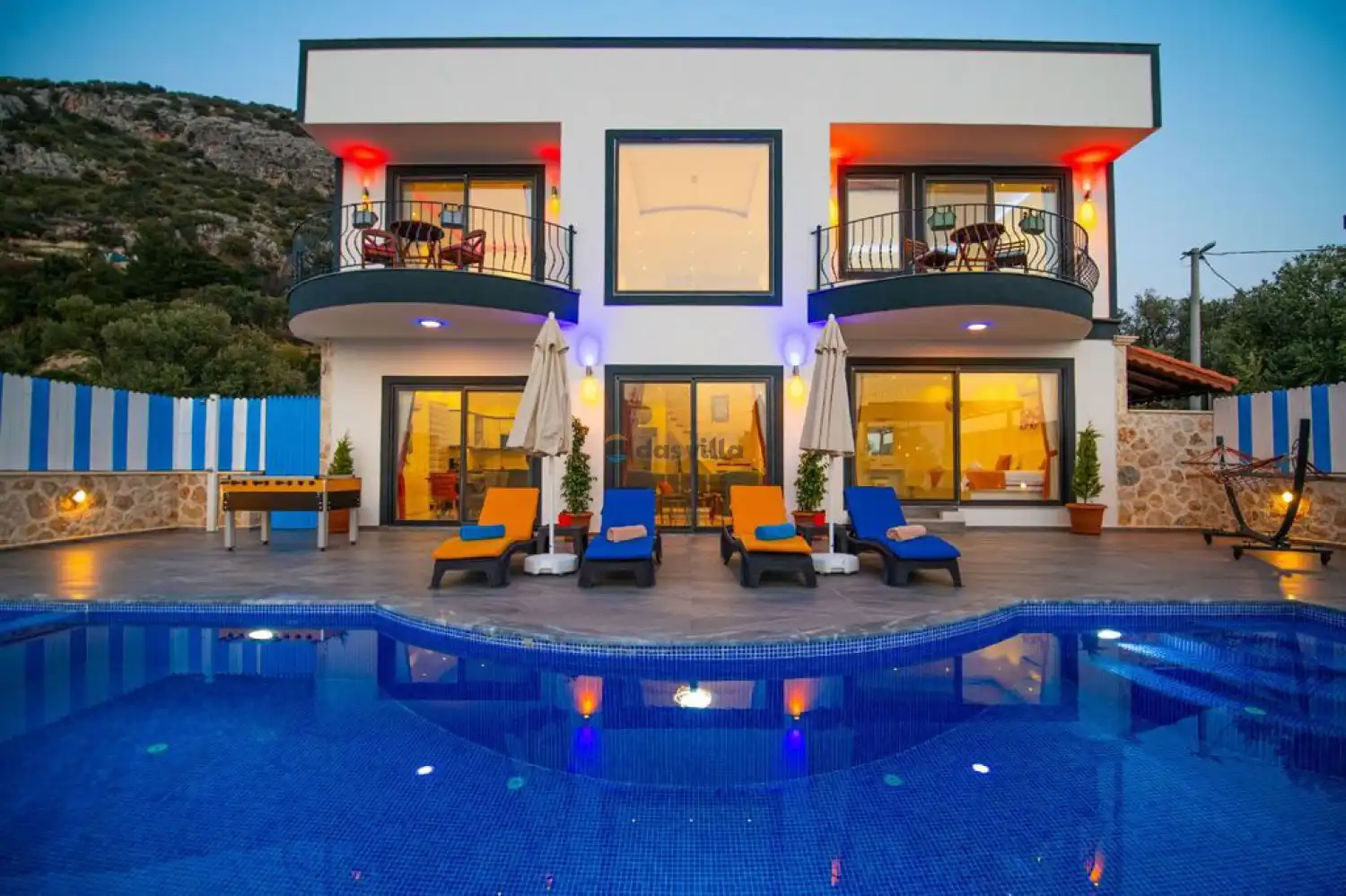 Villa Mert Akbel