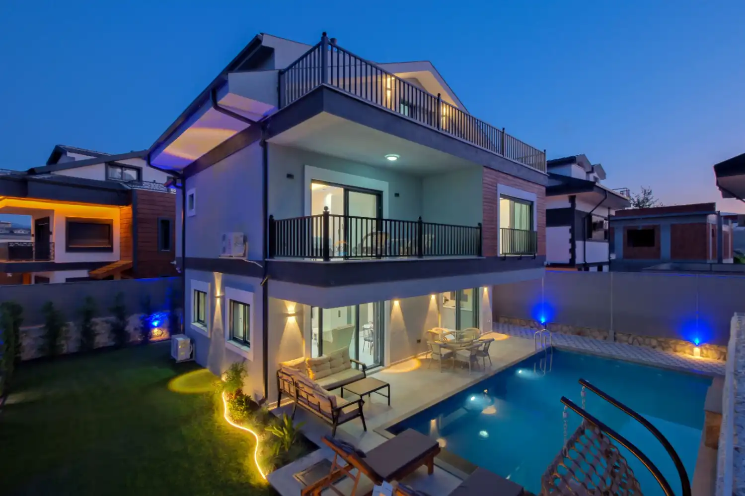 Villa White Day 2 Seydikemer