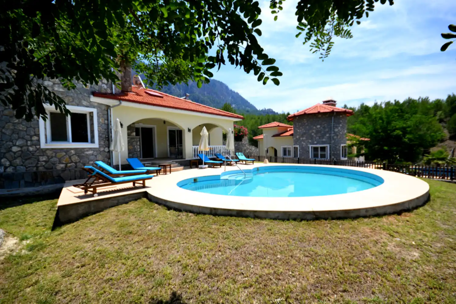 Villa Hill 2