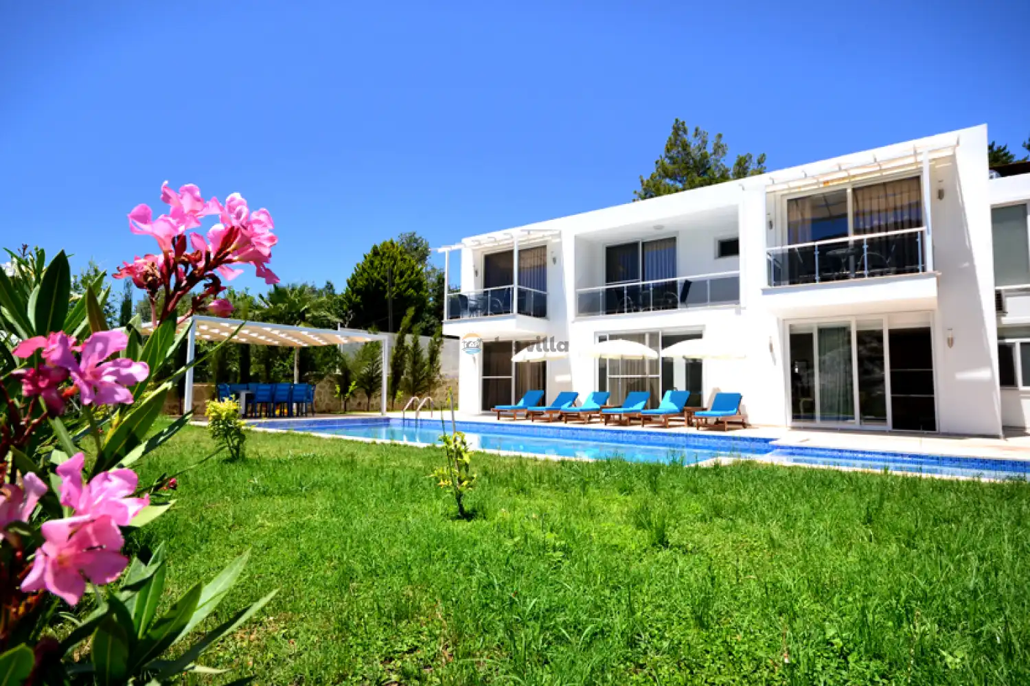 Villa Whitestone