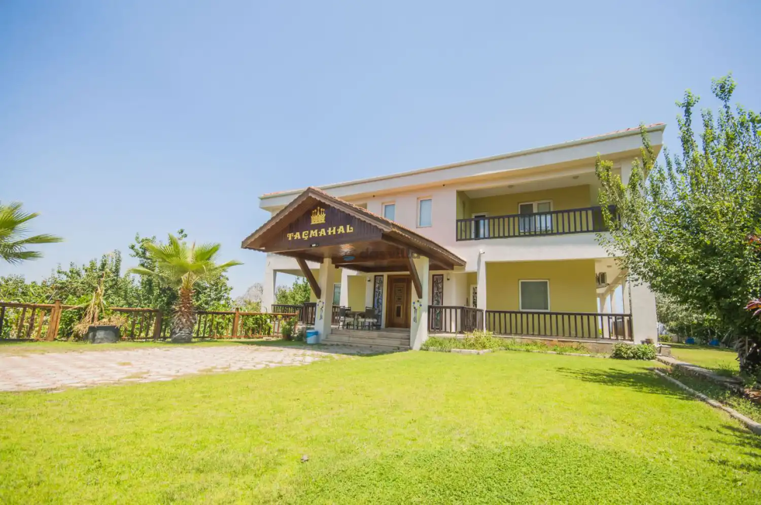 Villa Tac Mahal