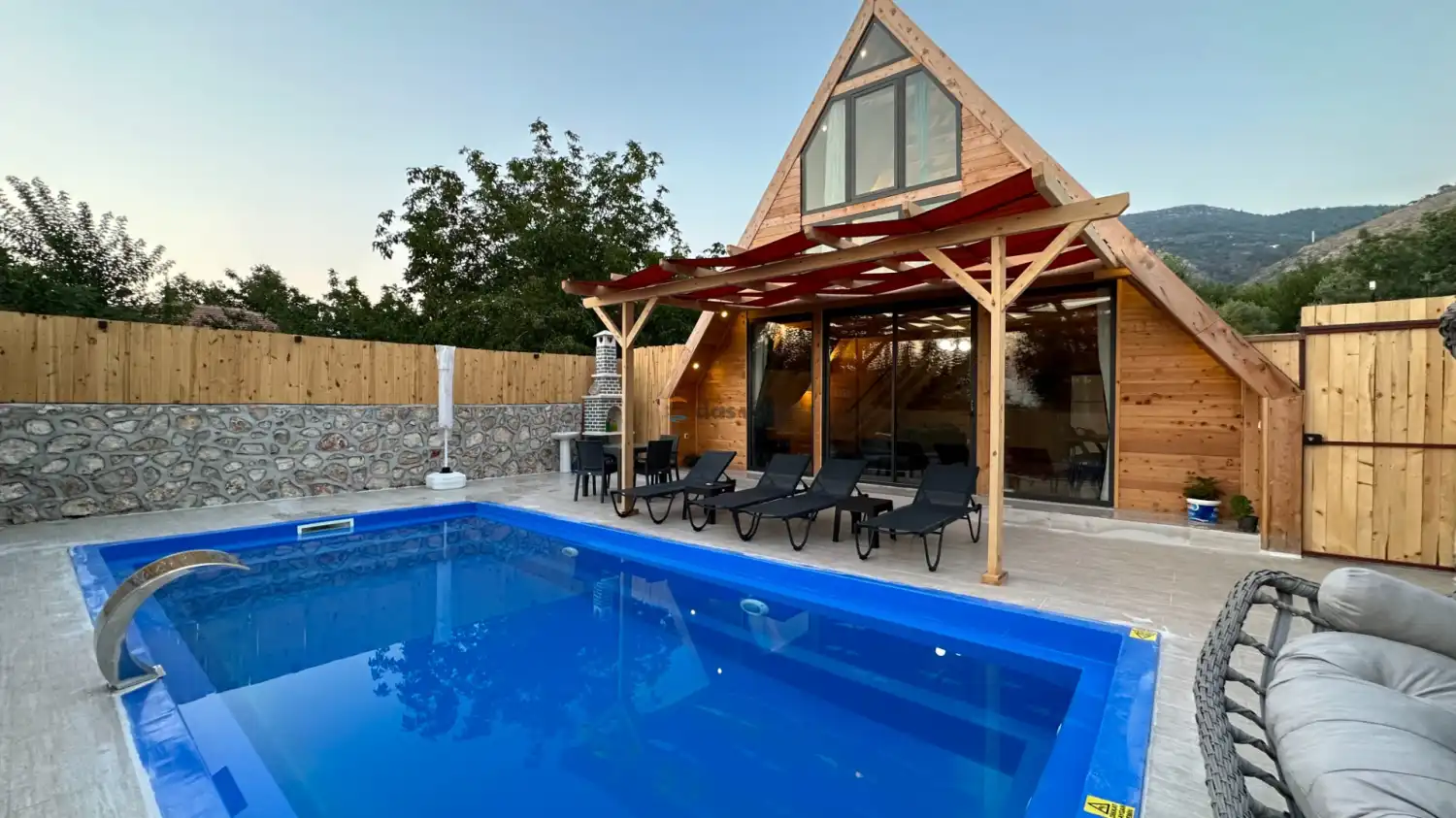 Villa Kırlangıç Üzümlü