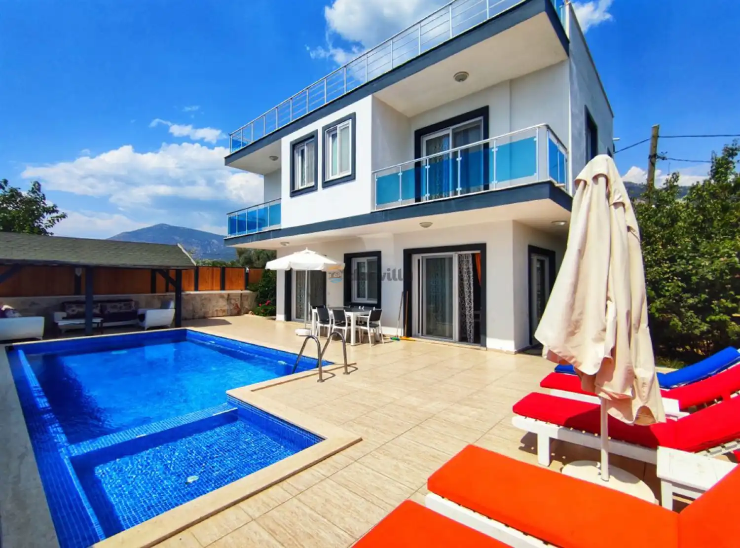 Villa Cemre Üzümlü 