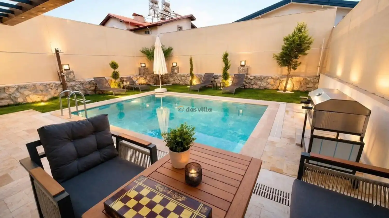  Villa Pera