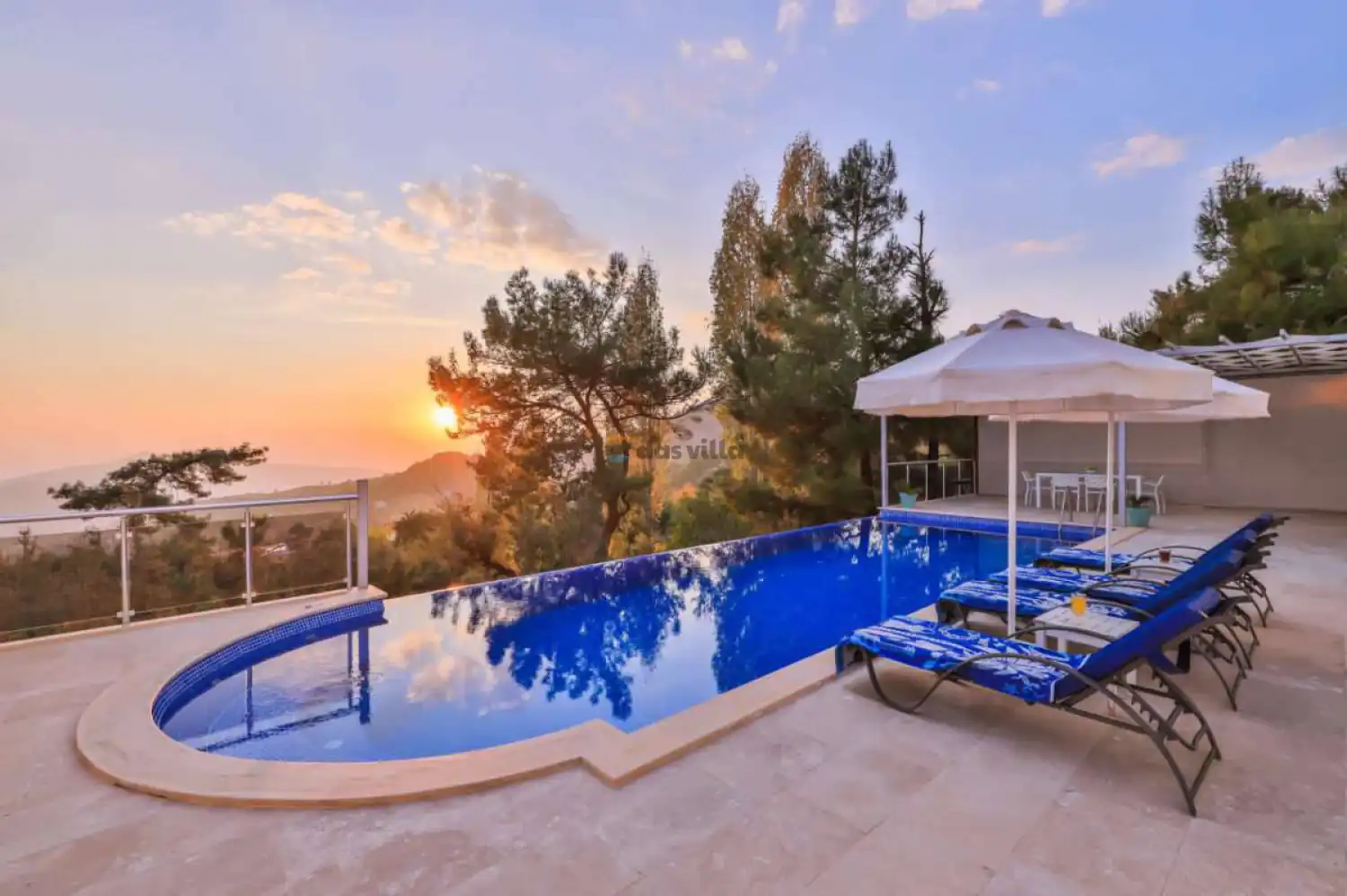 Villa Swiss
